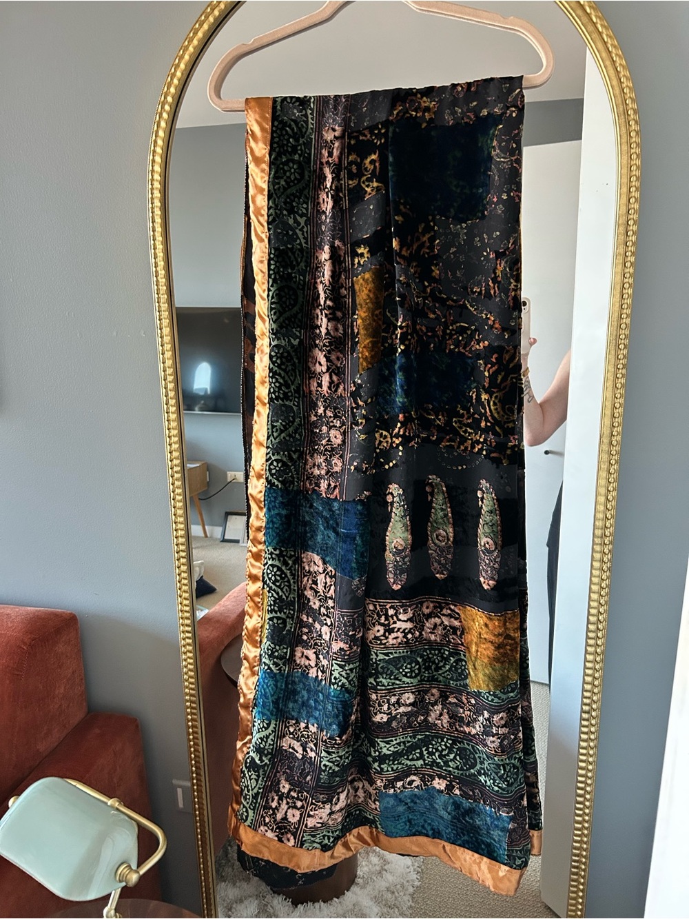 Decorative Floral Patchwork Velvet Throw - Black & Gold